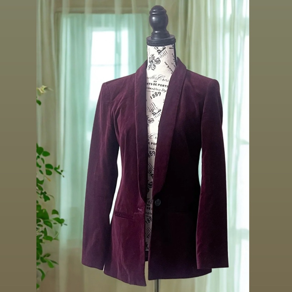 BOLD elements Purple Velvet Blazer Tailored Elegance